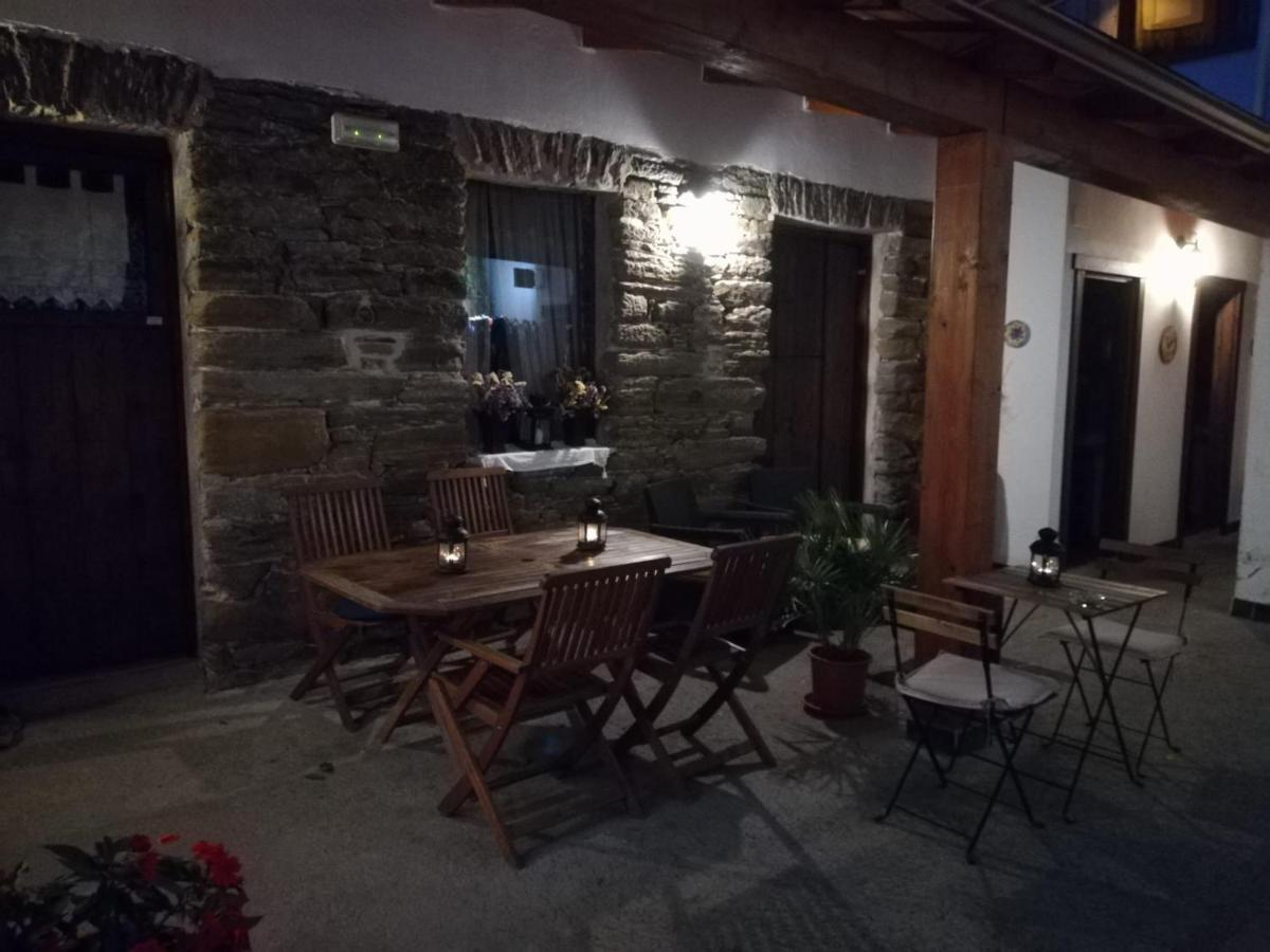 Albergue San Lazaro Sarria Exteriér fotografie